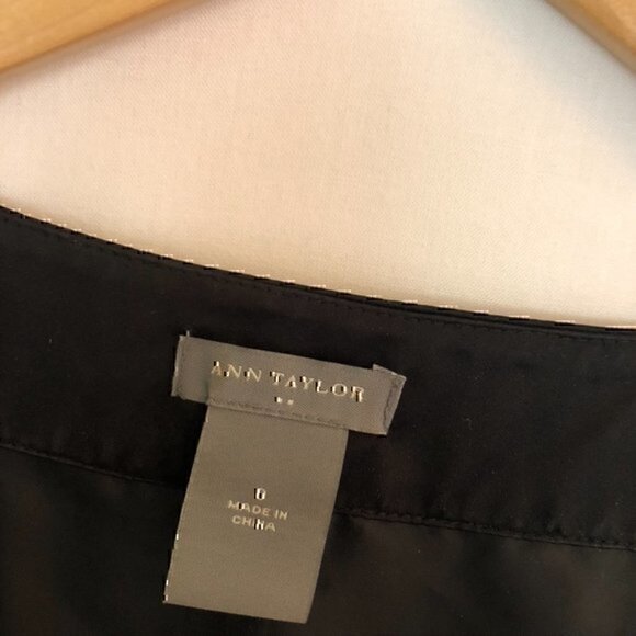 ANN TAYLOR Black Red White Multi Floral 3/4 Sleeve Knee Length Work Shift Dress - Picture 6 of 13